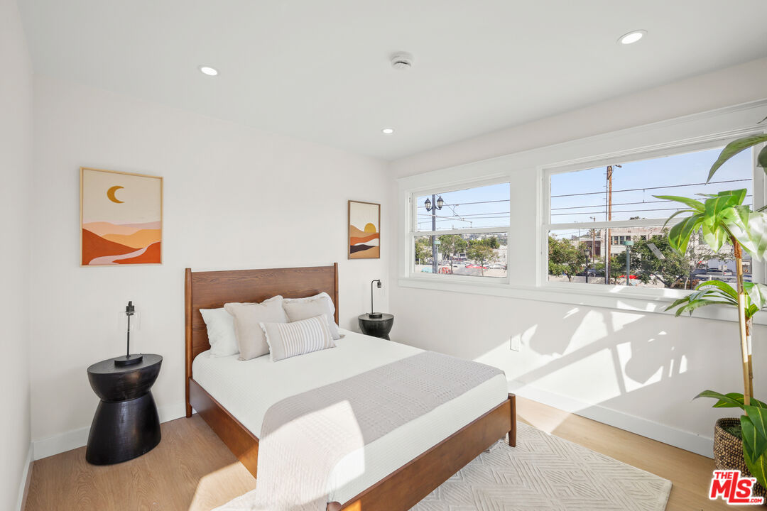 5711 Marmion Way Los Angeles, CA 90042 - Photo 27 of 37