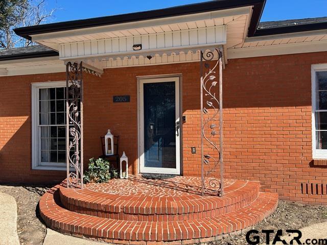205 North Henry Street Lindale, TX 75771 - Photo 2 of 36
