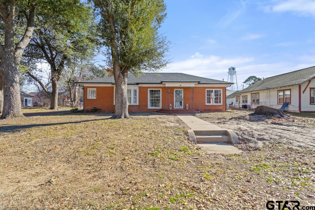 205 North Henry Street Lindale, TX 75771 - Photo 27 of 36