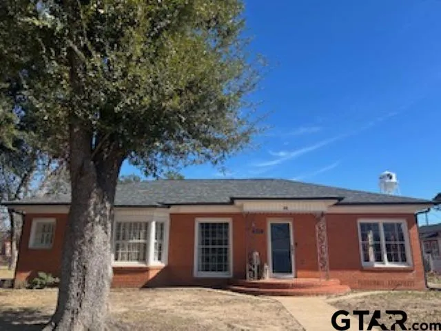 $289,000 | 205 North Henry Street, Lindale, TX 75771