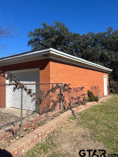 205 North Henry Street Lindale, TX 75771 - Photo 36 of 36 a view of a backyard of the house