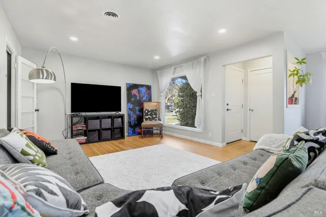 $945,000 | 840 Wilmac Avenue, Novato, CA 94947