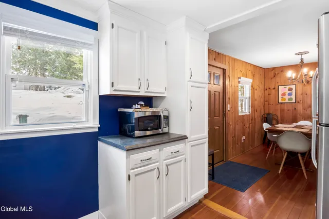 $657,500 | 129 Woodland Avenue, Gloversville, NY 12078