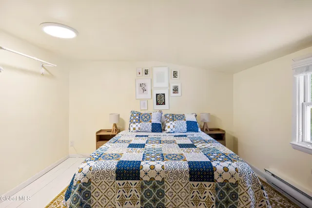 $657,500 | 129 Woodland Avenue, Gloversville, NY 12078