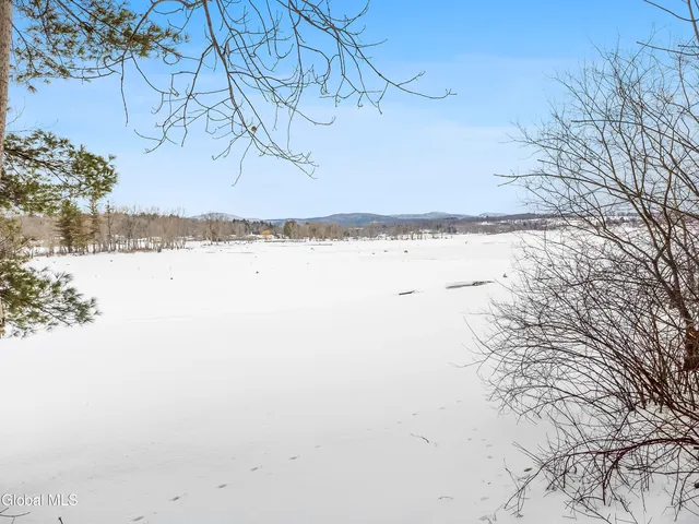 $657,500 | 129 Woodland Avenue, Gloversville, NY 12078