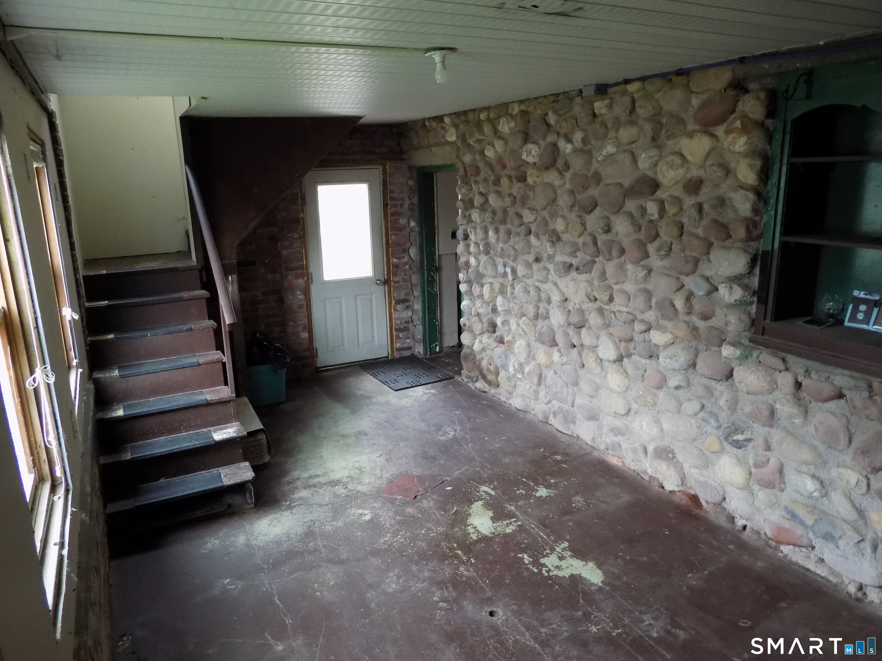 28 Colony Street Bristol, CT 06010 - Photo 11 of 21