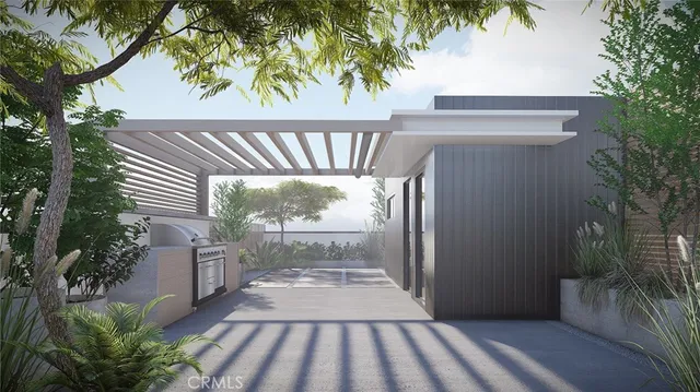 a view of entryway with a yard