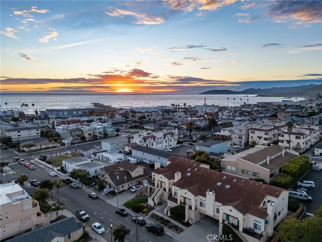 $950,000 | 355 Ocean View Avenue, Unit 2, Pismo Beach, CA 93449