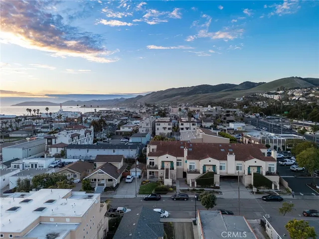 $950,000 | 355 Ocean View Avenue, Unit 2, Pismo Beach, CA 93449