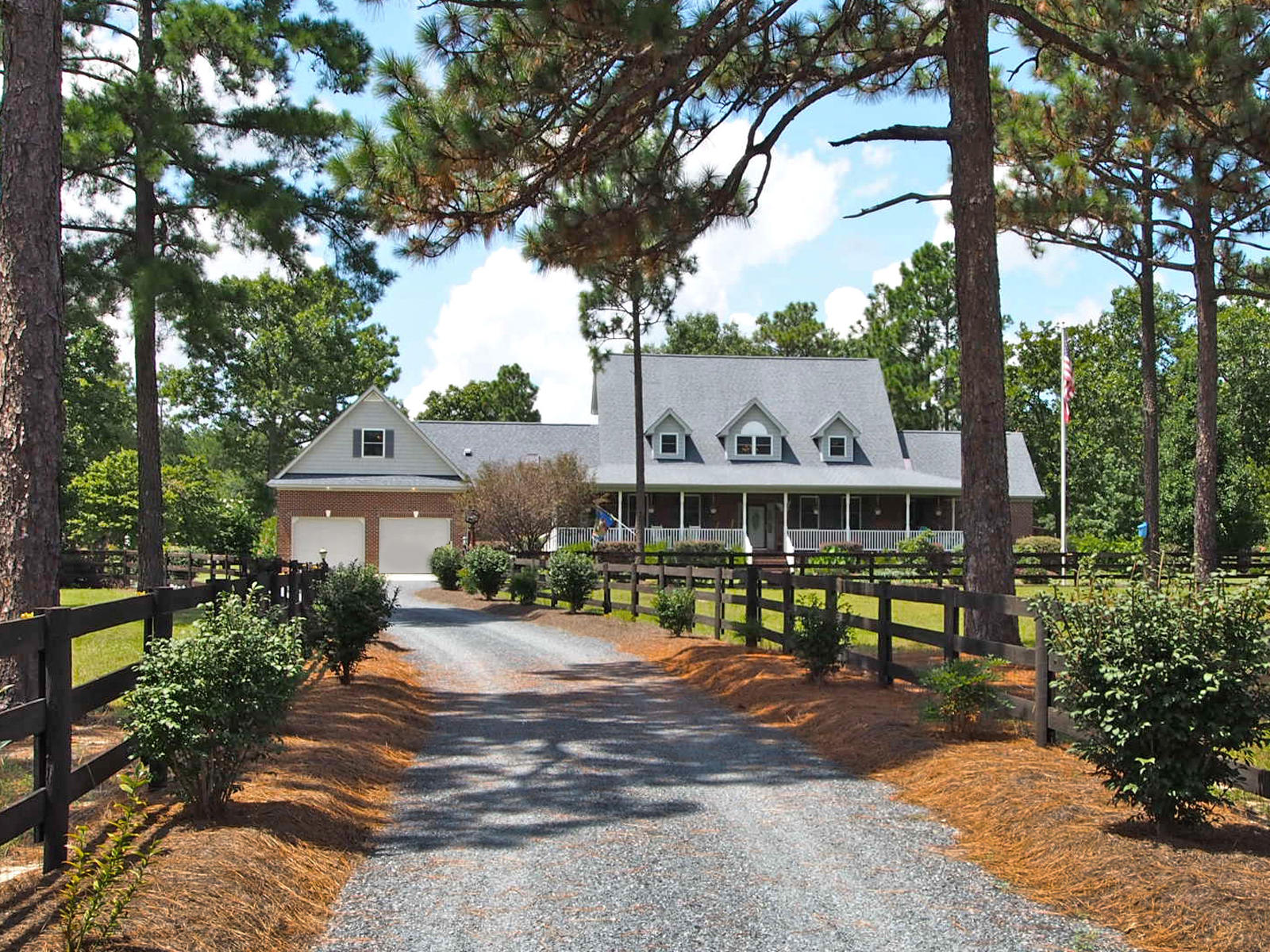 630 Bowman Road Aberdeen, NC 28315 - Photo 1 of 59 front98