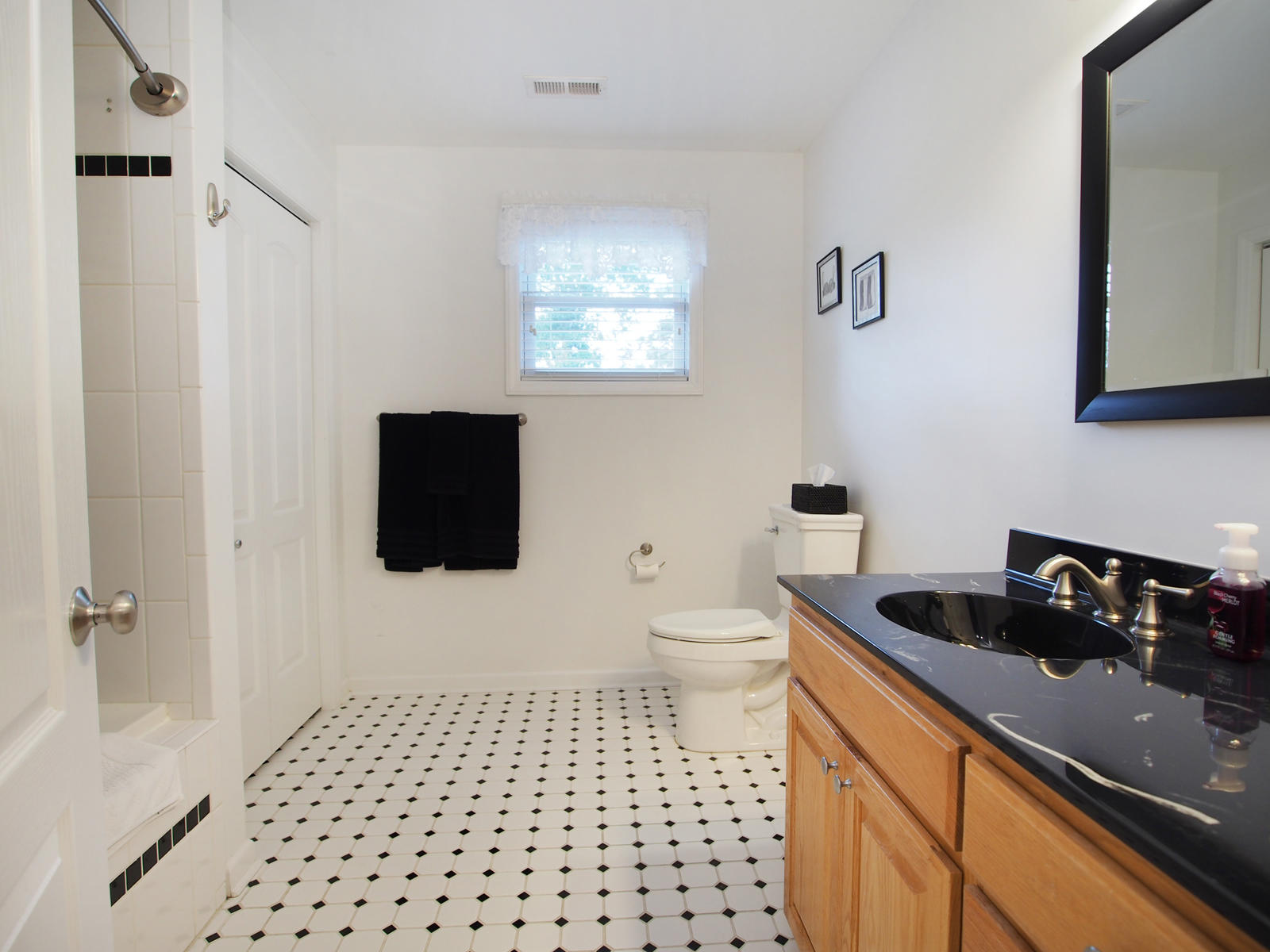 630 Bowman Road Aberdeen, NC 28315 - Photo 31 of 59 xbath1