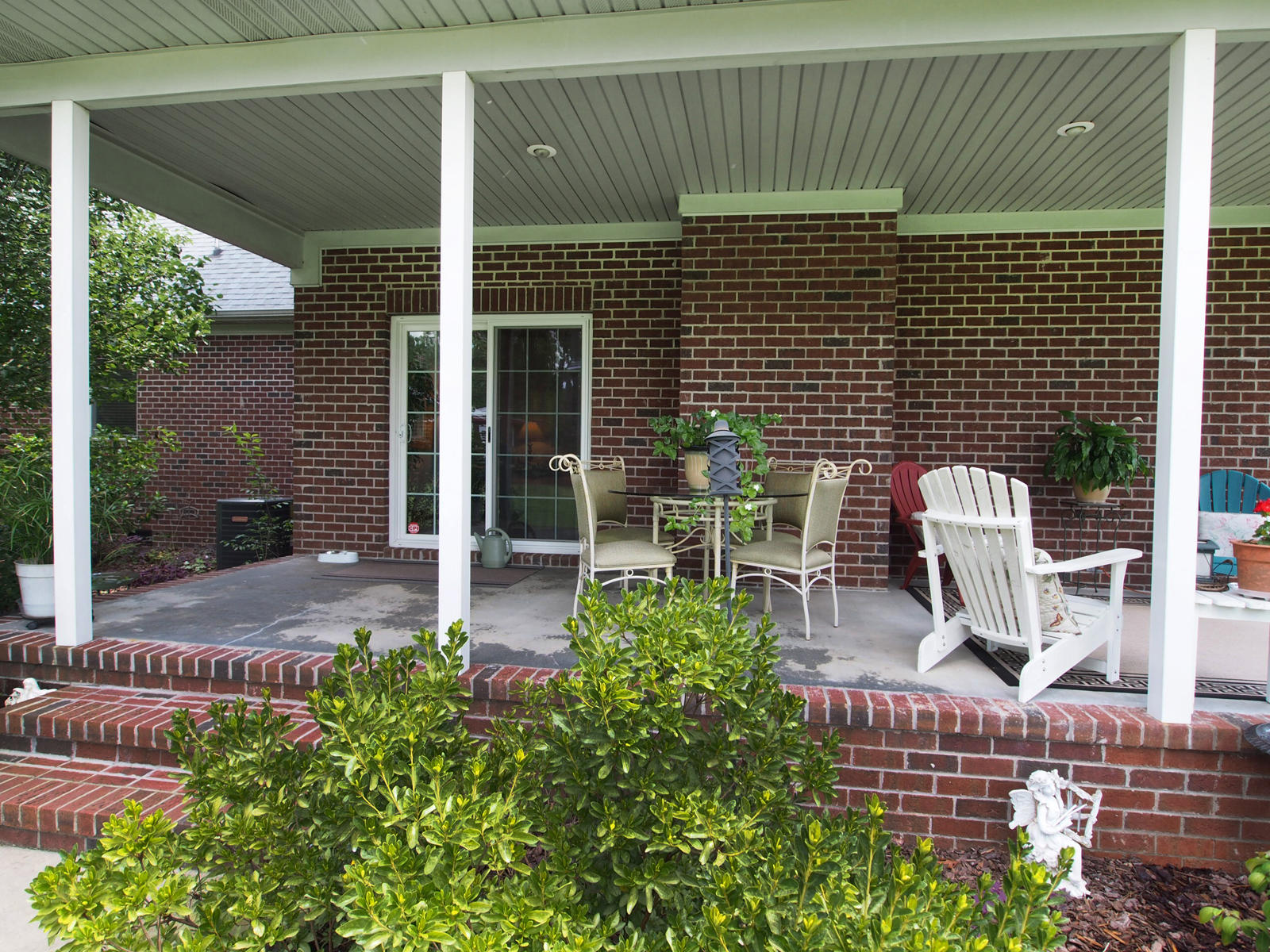 630 Bowman Road Aberdeen, NC 28315 - Photo 34 of 59 porch_back1
