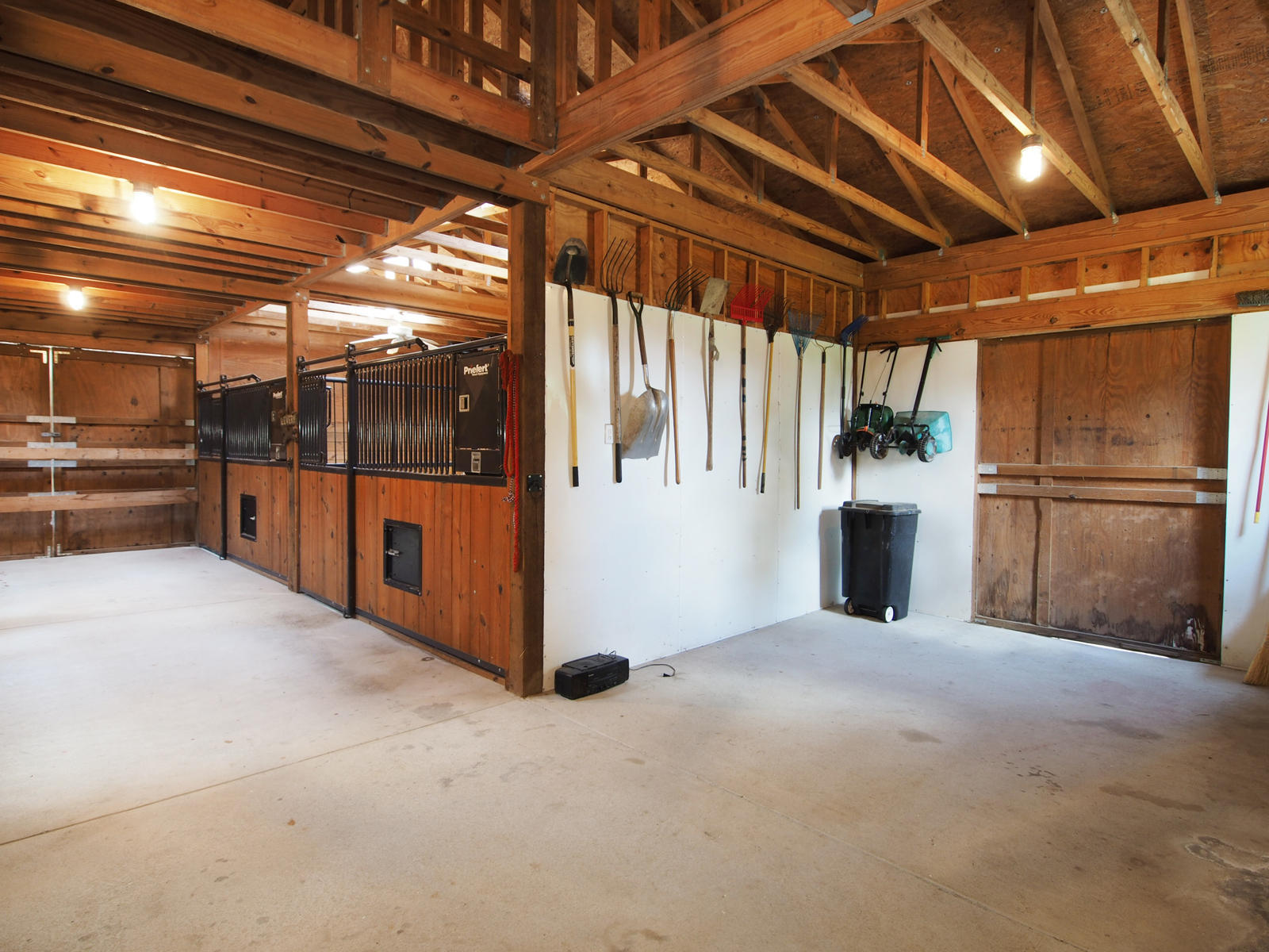 630 Bowman Road Aberdeen, NC 28315 - Photo 39 of 59 barn5