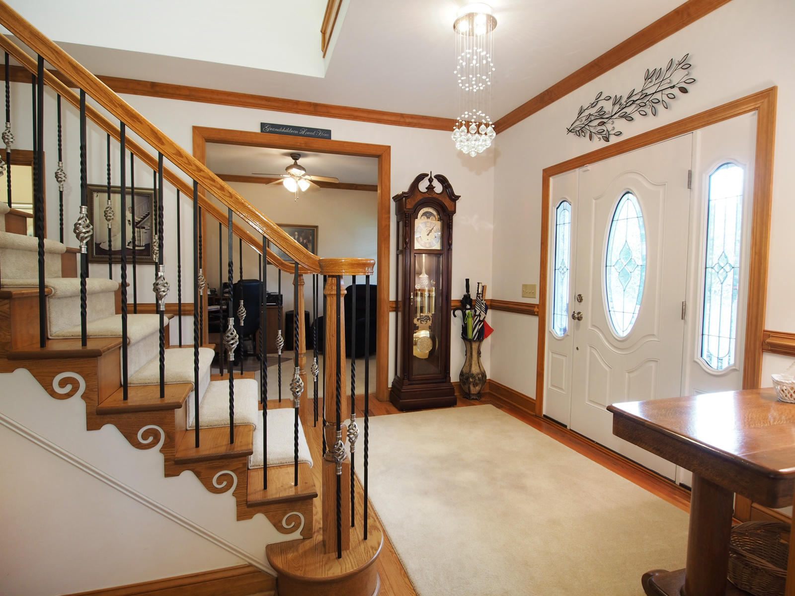 630 Bowman Road Aberdeen, NC 28315 - Photo 7 of 59 foyer3