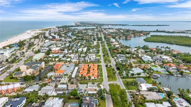 $1,675,000 | 160 Harrison Drive, Unit 7, Sarasota, FL 34236
