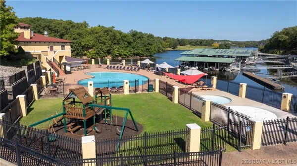 $694,900 | 94 Southshore Court, Sunrise Beach, MO 65079