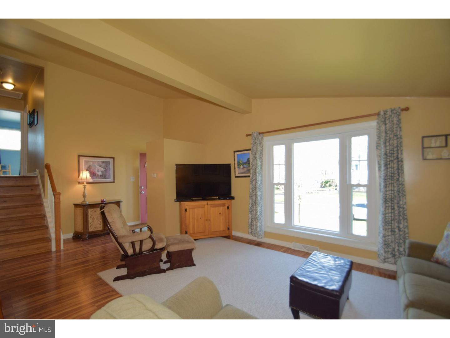 129 Dungan Road Southampton, PA 18966 - Photo 8 of 25 Gallery Image 8
