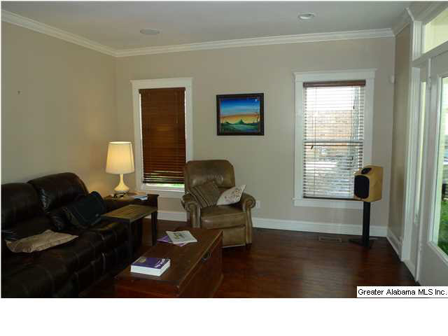 923 Irving Road Birmingham, AL 35209 - Photo 3 of 19