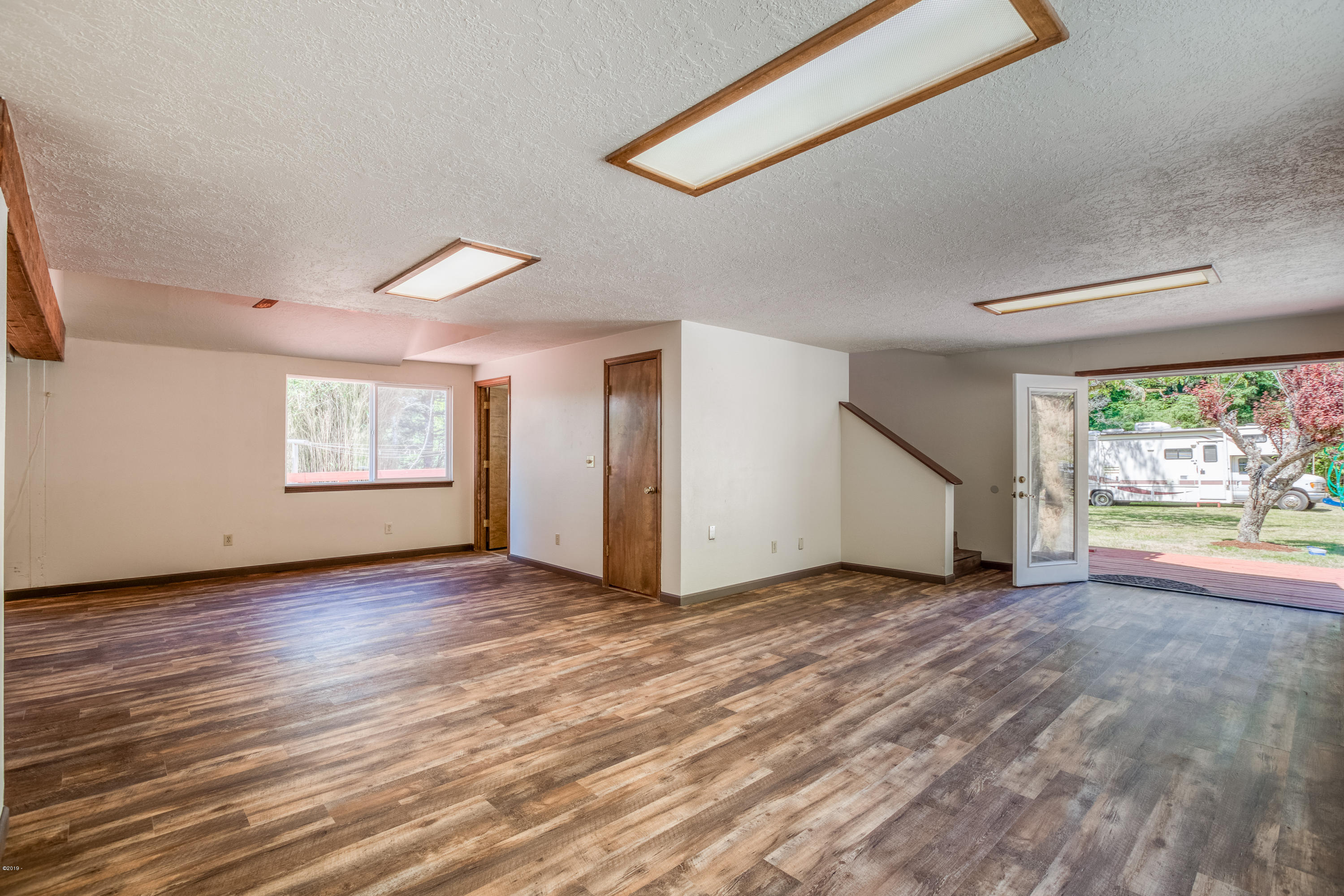 47 Schlecht Road Toledo, OR 97391 - Photo 7 of 28 9-Shlecht Rd
