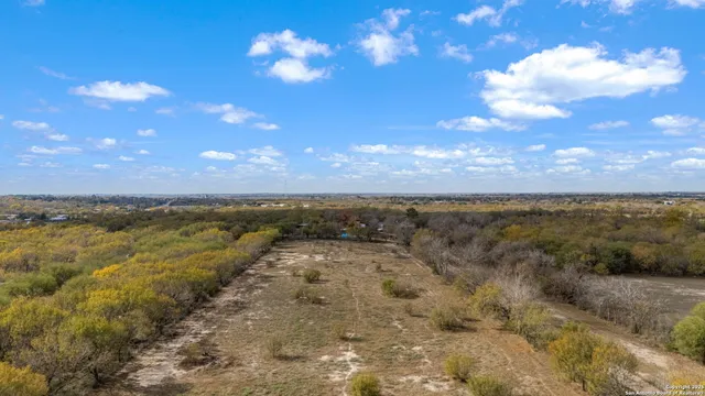 $475,000 | 155 County Road 6712, Natalia, TX 78059