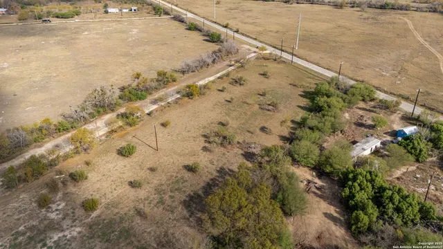 $475,000 | 155 County Road 6712, Natalia, TX 78059