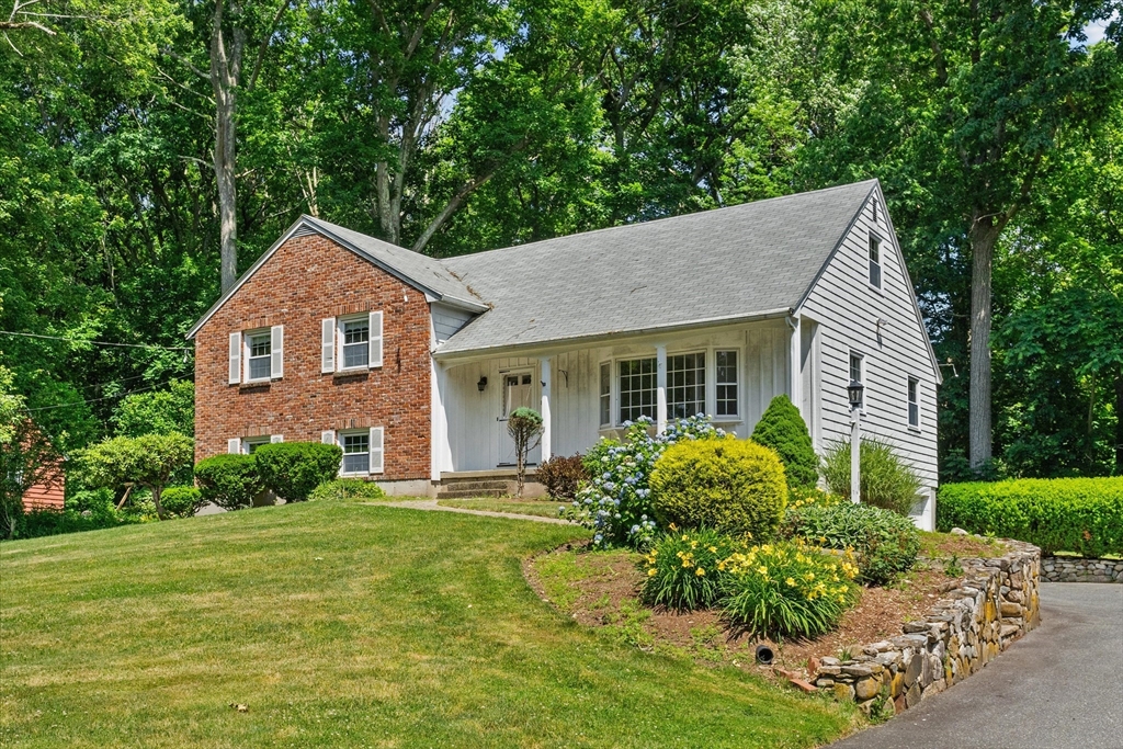 8 Fulton Road Andover, MA 01810 - Photo 1 of 33 Gallery Image 1