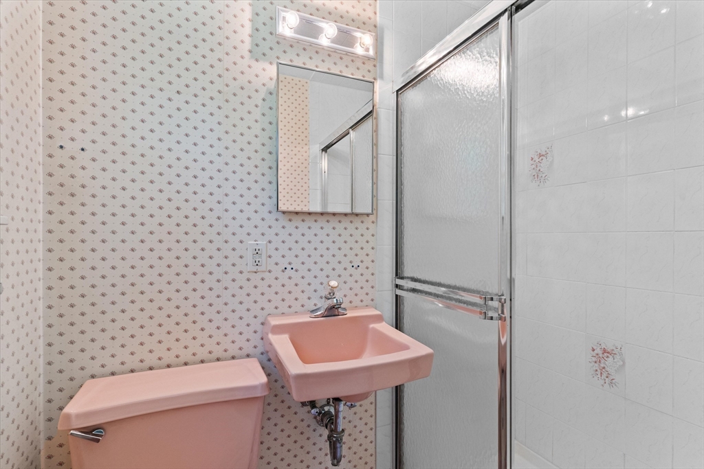 8 Fulton Road Andover, MA 01810 - Photo 13 of 33 Gallery Image 13