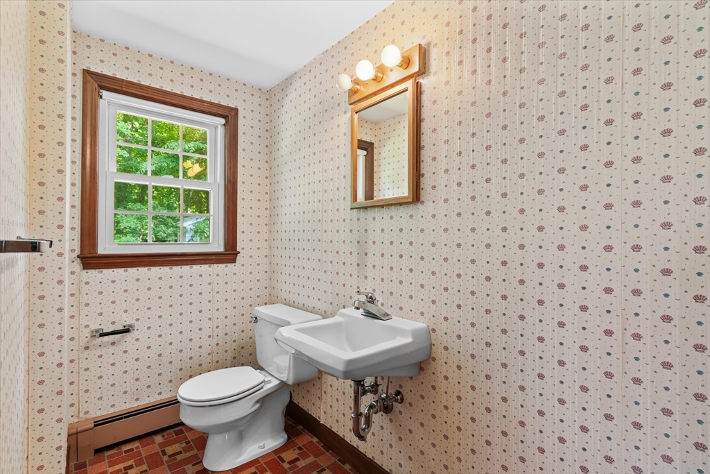 8 Fulton Road Andover, MA 01810 - Photo 23 of 33 Gallery Image 23
