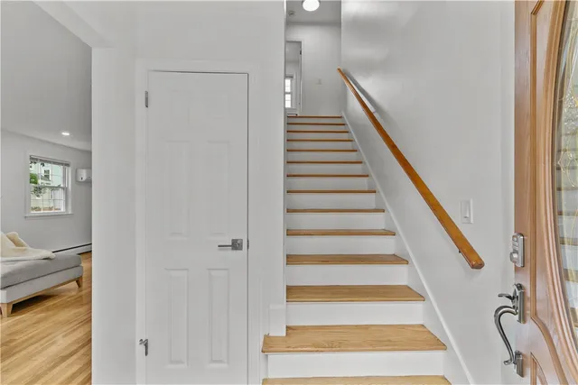 $3,300 | 12 Granada Terrace, Middletown, RI 02842