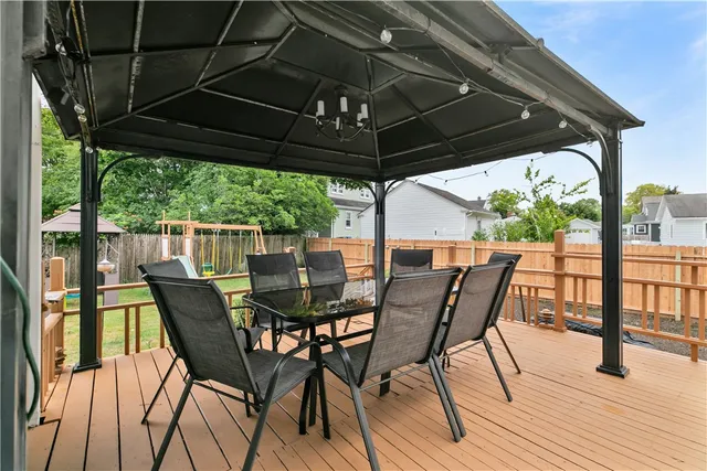 $3,300 | 12 Granada Terrace, Middletown, RI 02842