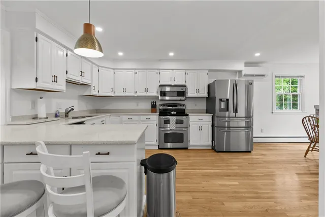 $3,300 | 12 Granada Terrace, Middletown, RI 02842