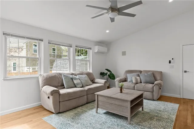 $3,300 | 12 Granada Terrace, Middletown, RI 02842