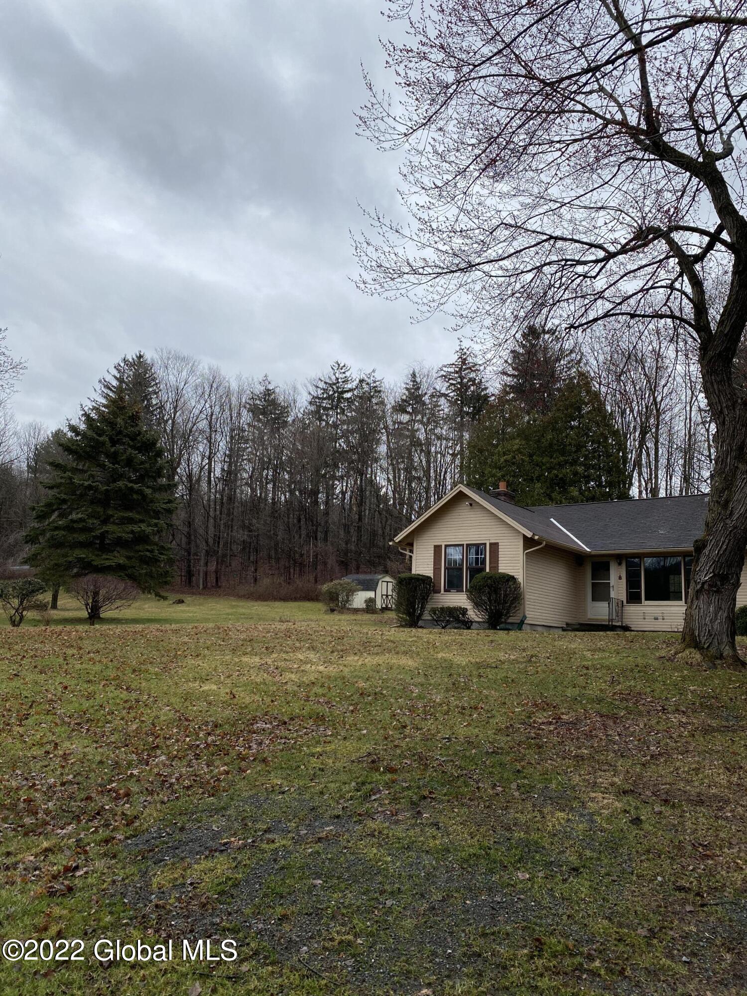 391 Carrolls Grove Road Brunswick, NY 12180 - Photo 5 of 32 A8674D4A-4FAC-447B-A240-73FBA3148388