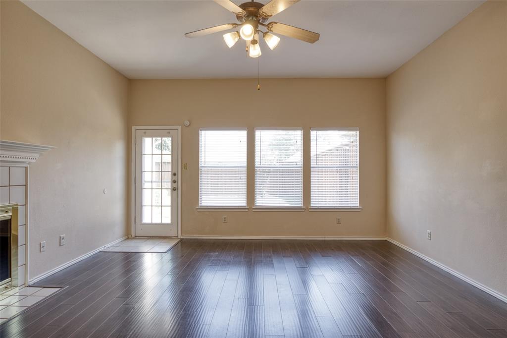 1411 Rivercrest Boulevard Allen, TX 75002 - Photo 3 of 27