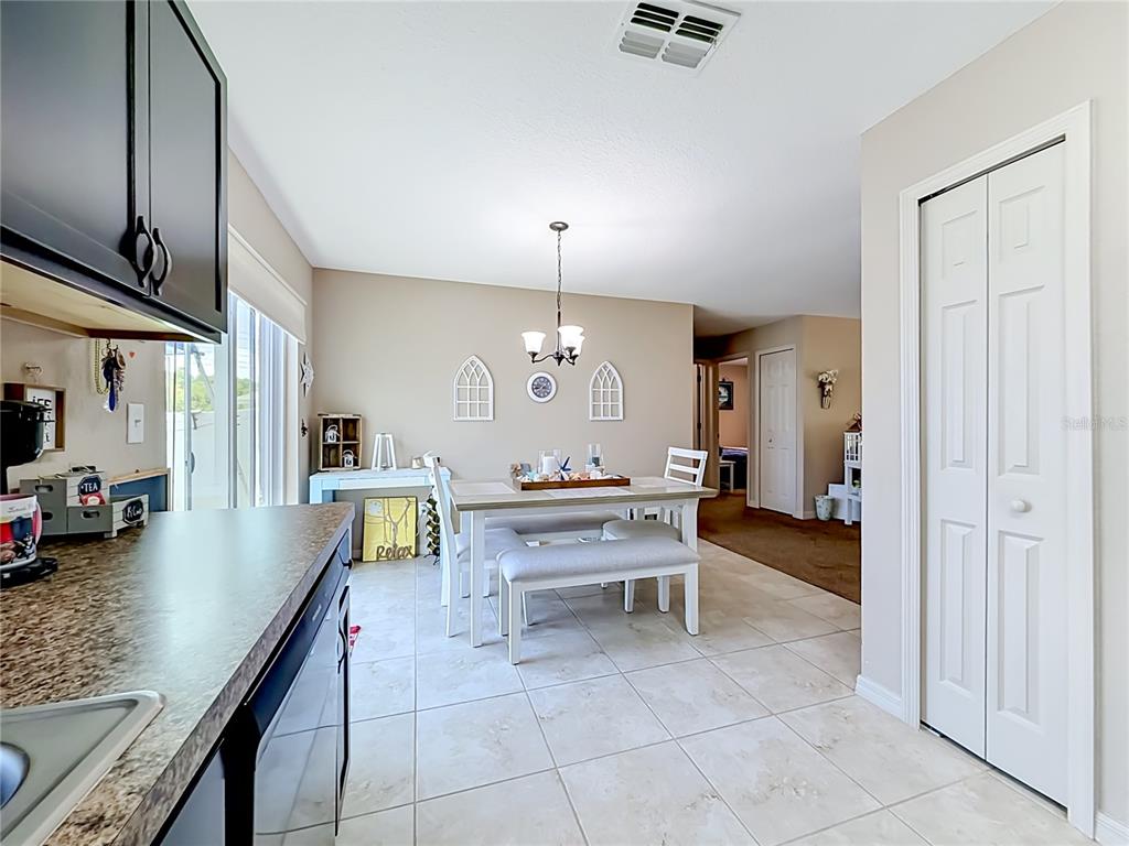 6050 Southwest 155th St Road Ocala, FL 34473 - Photo 8 of 30
