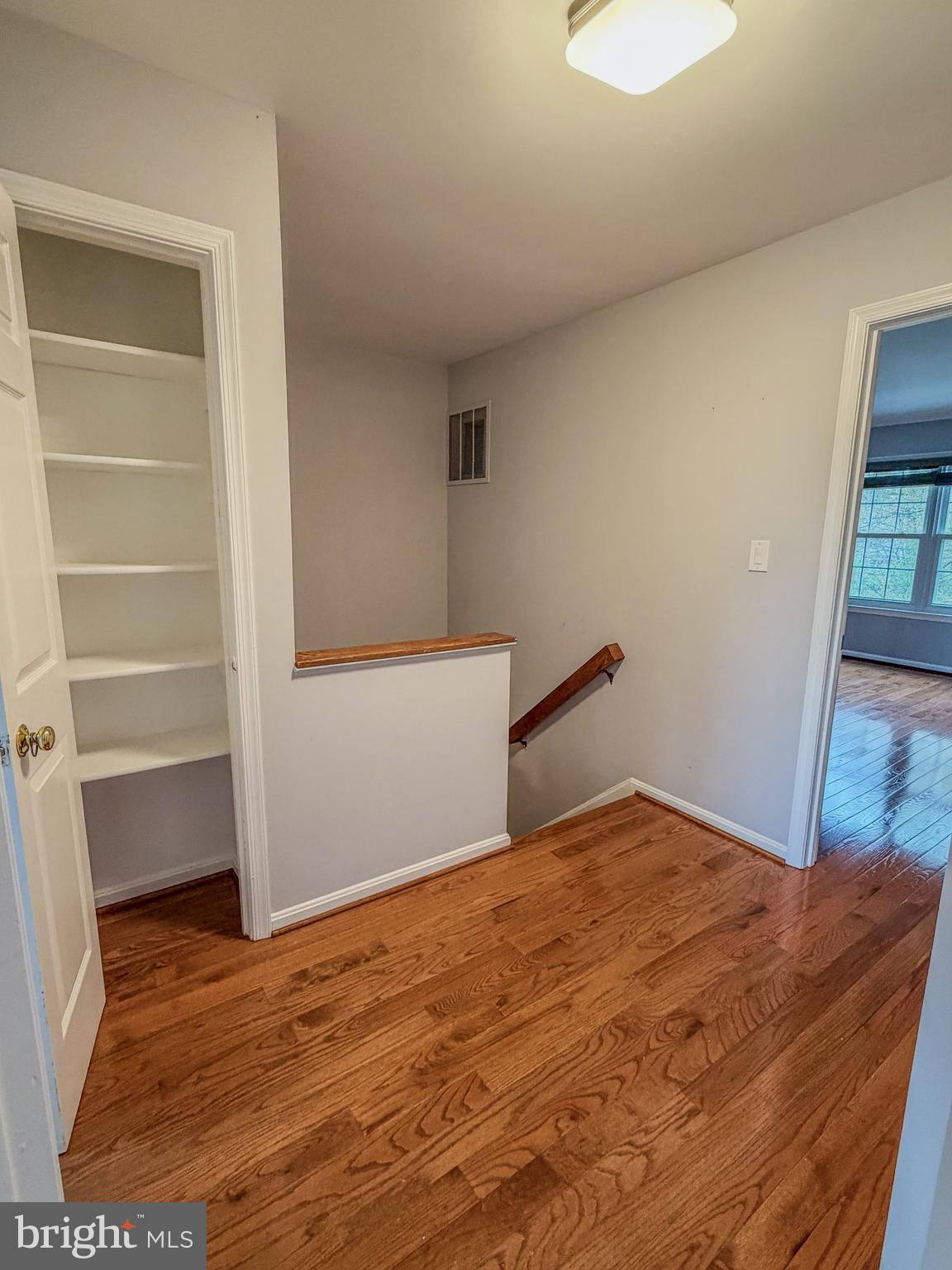 9504 Brigantine Lane Manassas, VA 20110 - Photo 16 of 33