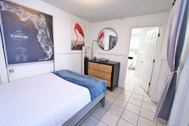 a view of a kitchen with washer and dryer