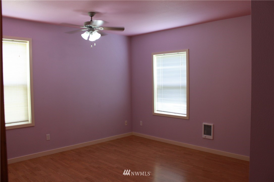 3202 Ohio Street Longview, WA 98632 - Photo 9 of 25 Gallery Image 9