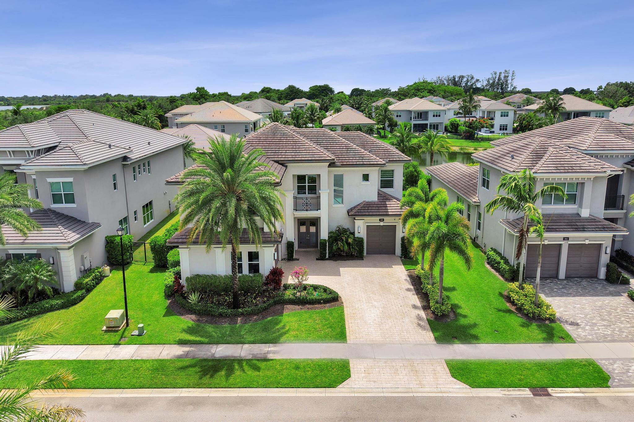 19889 Old Bridgewood Trail Boca Raton, FL 33498 - Photo 11 of 91 DJI_20260707150305_0022_D