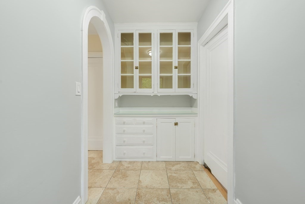 320 Quinobequin Road Newton, MA 02468 - Photo 13 of 37