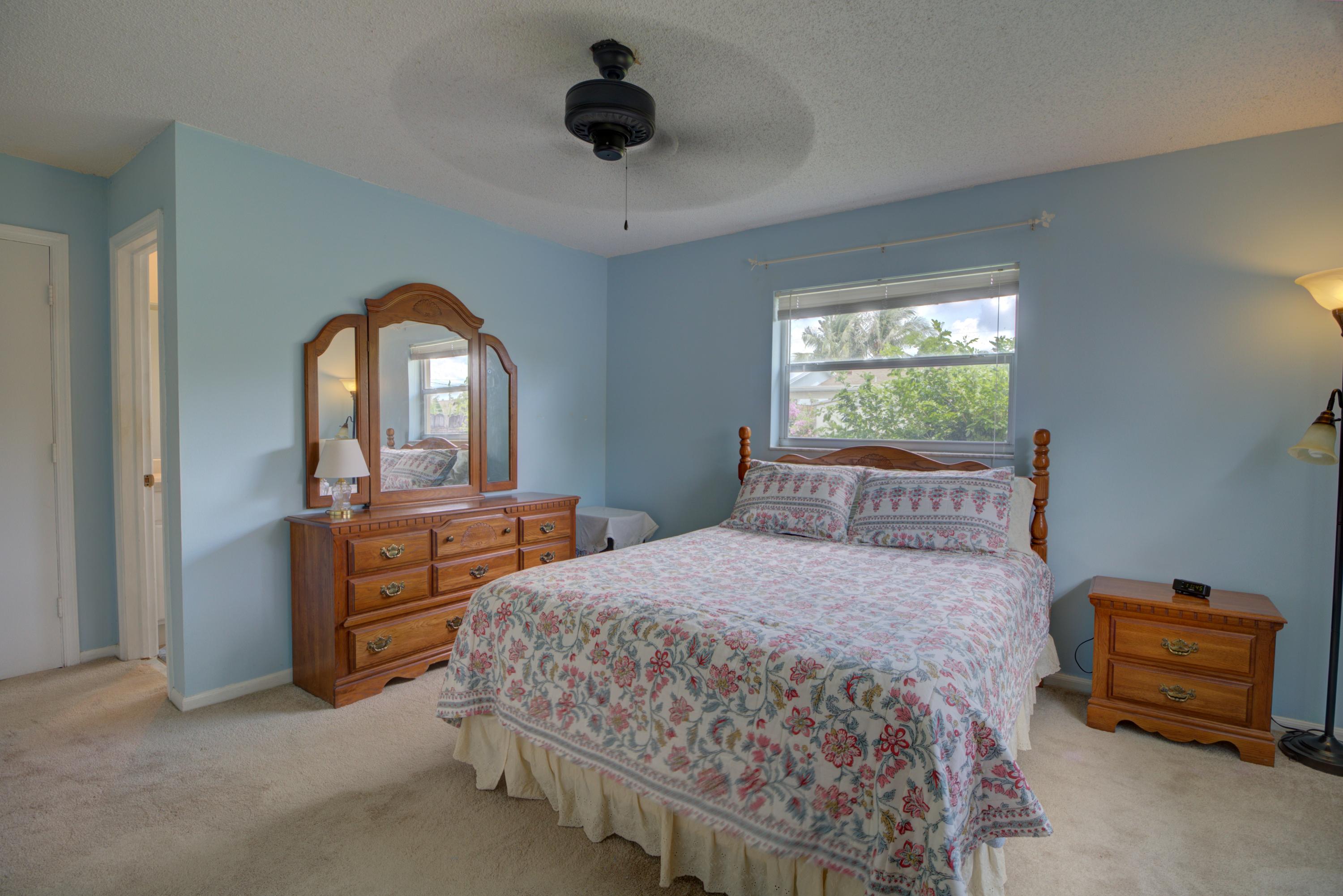 541 Northwest 54th Street Boca Raton, FL 33487 - Photo 12 of 19 master