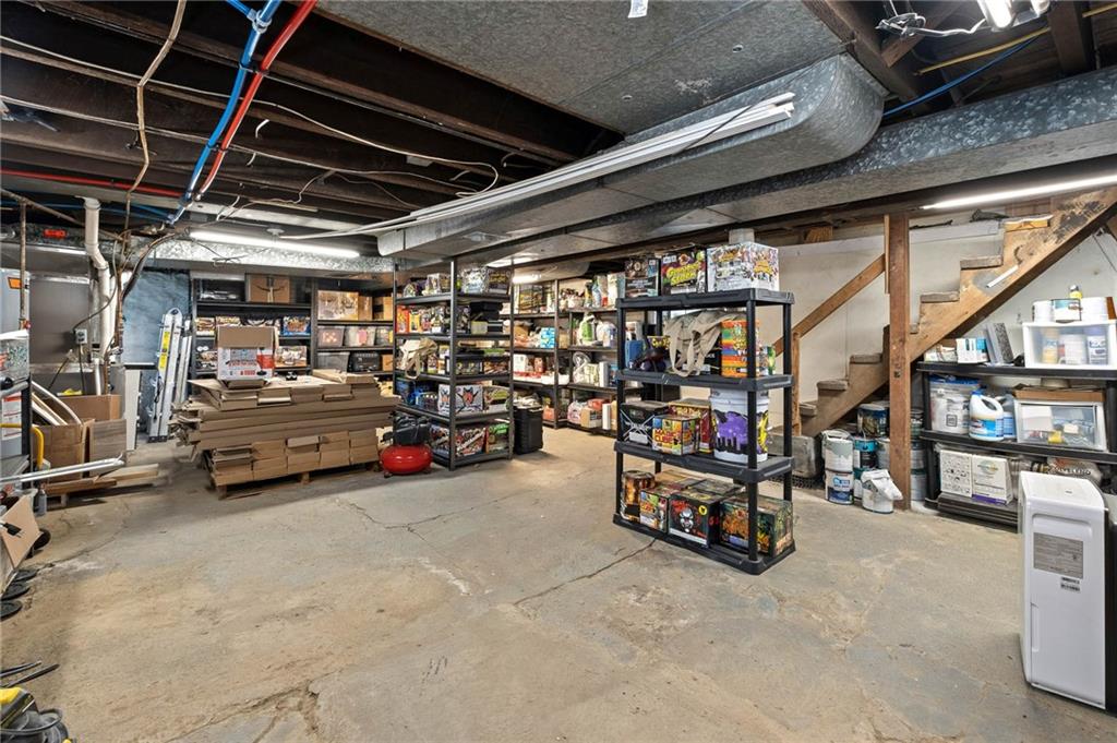 134 Monitor Avenue Pittsburgh, PA 15202 - Photo 38 of 50 a view of car garage