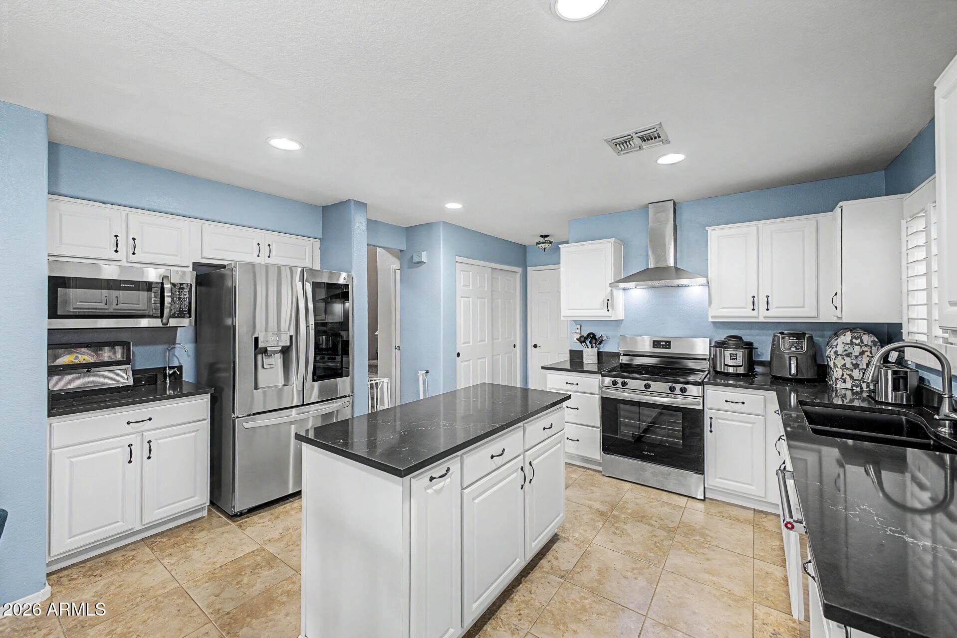 6114 East Roland Street Mesa, AZ 85215 - Photo 9 of 39 10 - Roland