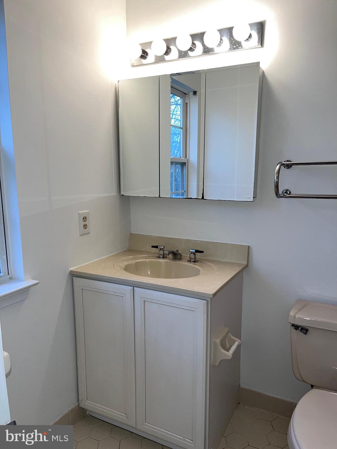15 Halstead Place Princeton, NJ 08540 - Photo 14 of 17 2nd Bath