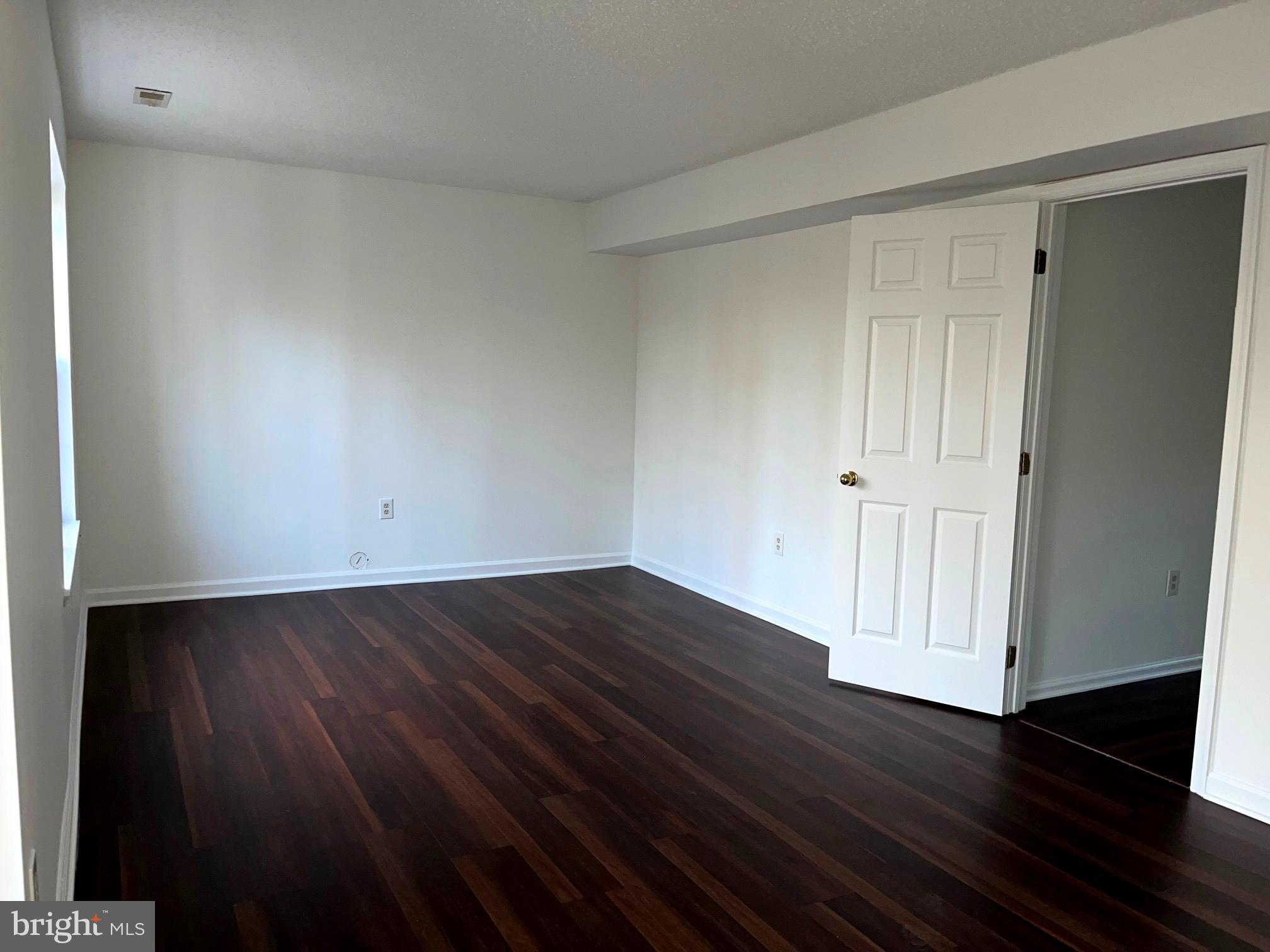 15 Halstead Place Princeton, NJ 08540 - Photo 3 of 17 1st level Family Rm