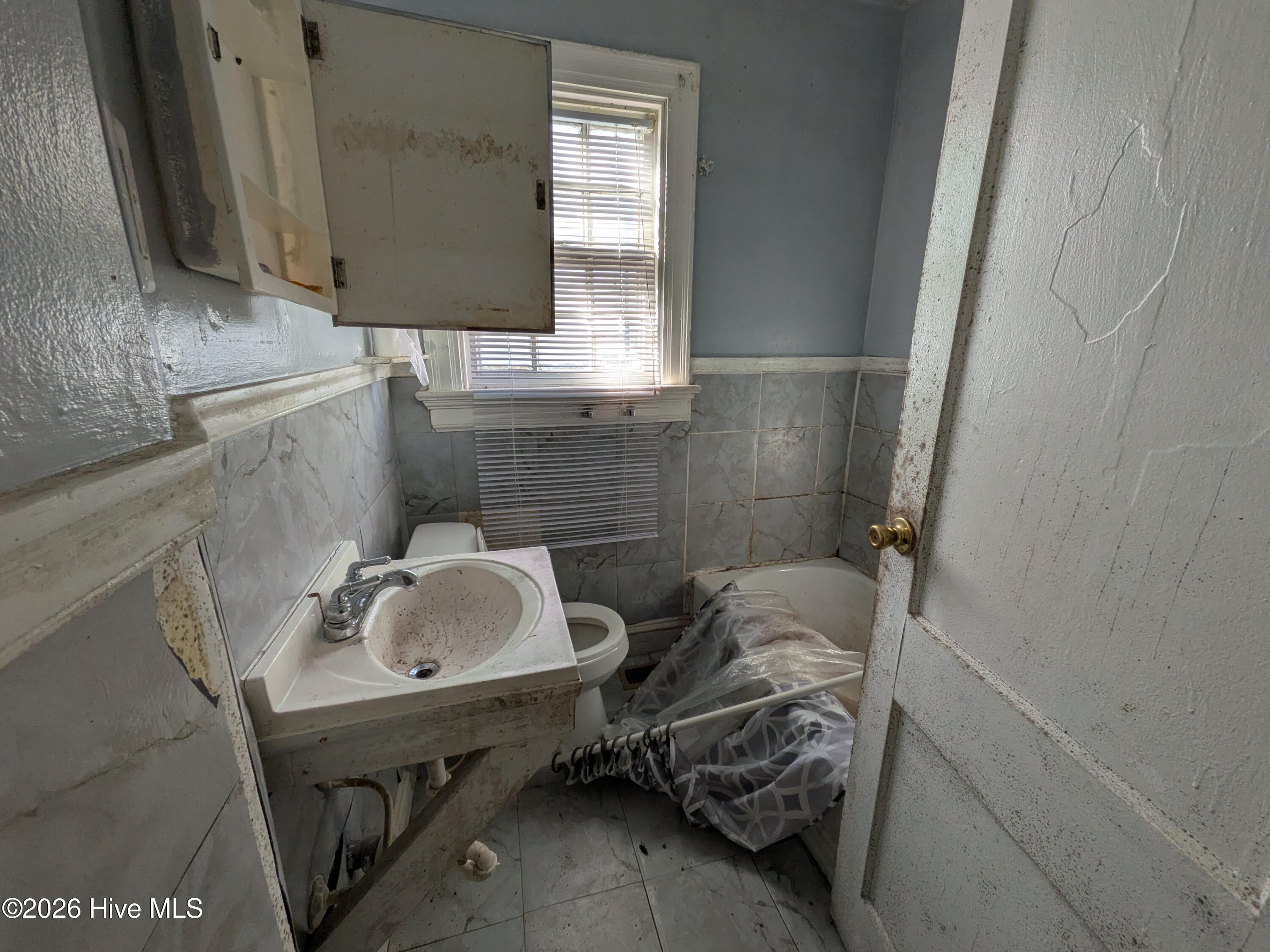 809 Briggs Street South Wilson, NC 27893 - Photo 5 of 15 5