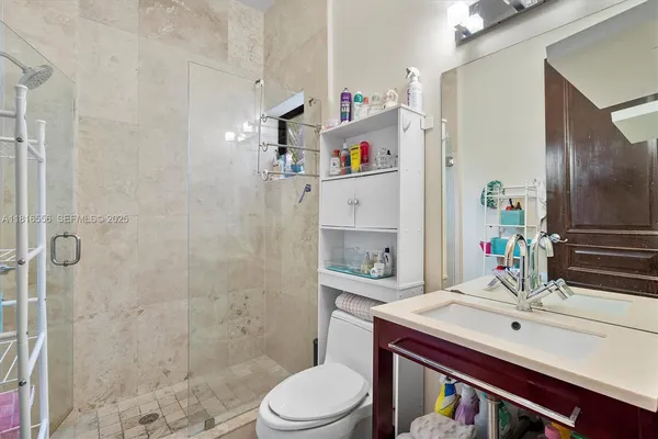 $3,790,000 | 18825 North Bay Road, Sunny Isles Beach, FL 33160