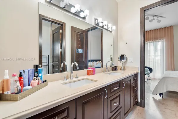 $3,790,000 | 18825 North Bay Road, Sunny Isles Beach, FL 33160