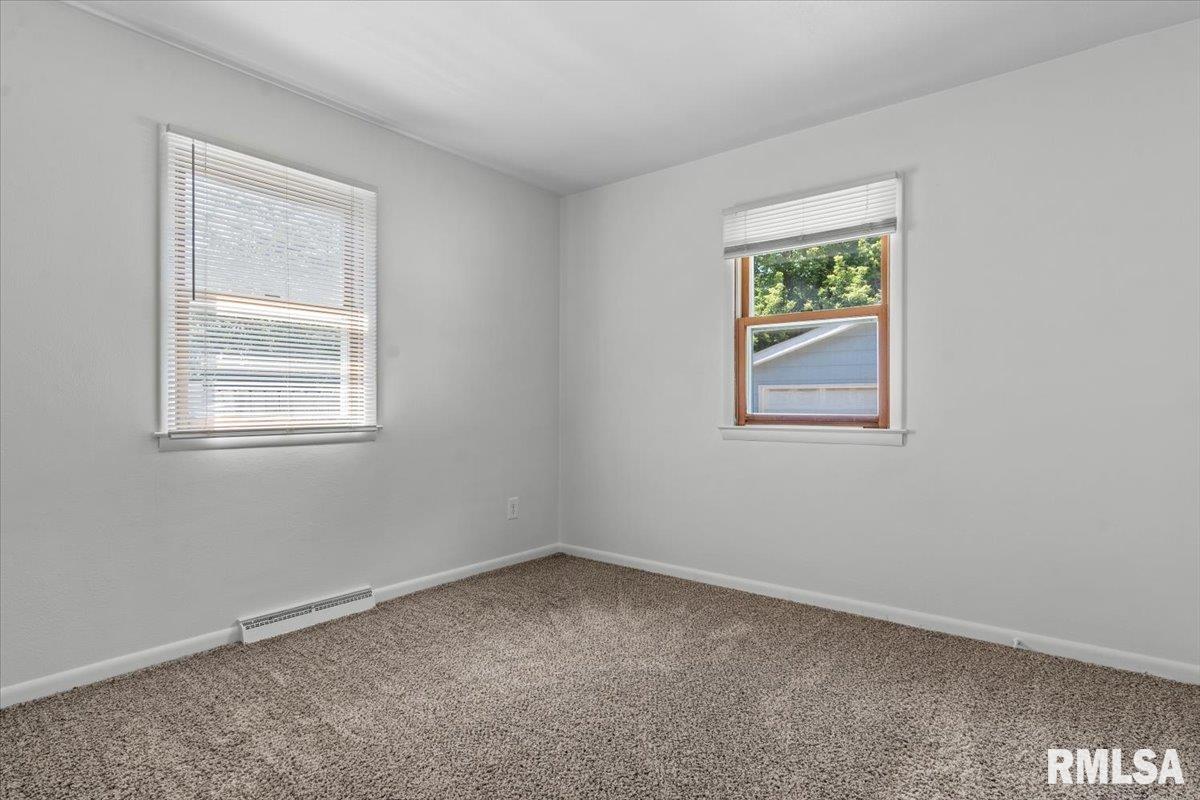 2109 Grandview Avenue Springfield, IL 62702 - Photo 15 of 26