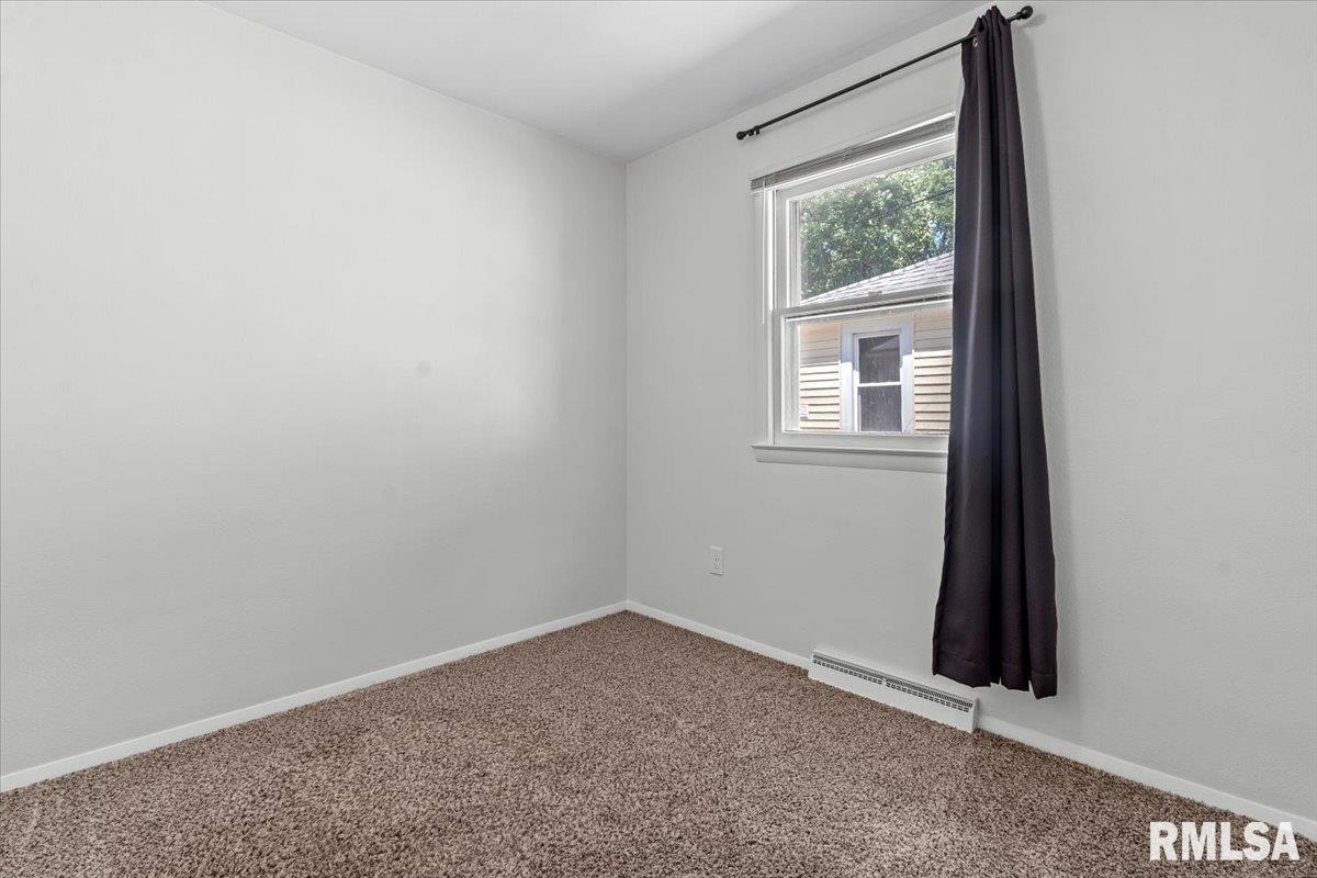 2109 Grandview Avenue Springfield, IL 62702 - Photo 8 of 26